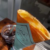 にゃんとパリパリなクレープのクレープと飲み物
